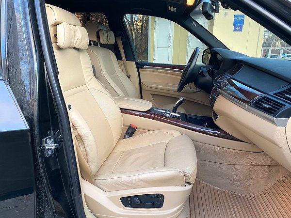 BMW X5 3 литра 2007 год, пробег 190тыс, машина без дтп и окрасов, автотека чистая, кому нужно пишите ... - 3