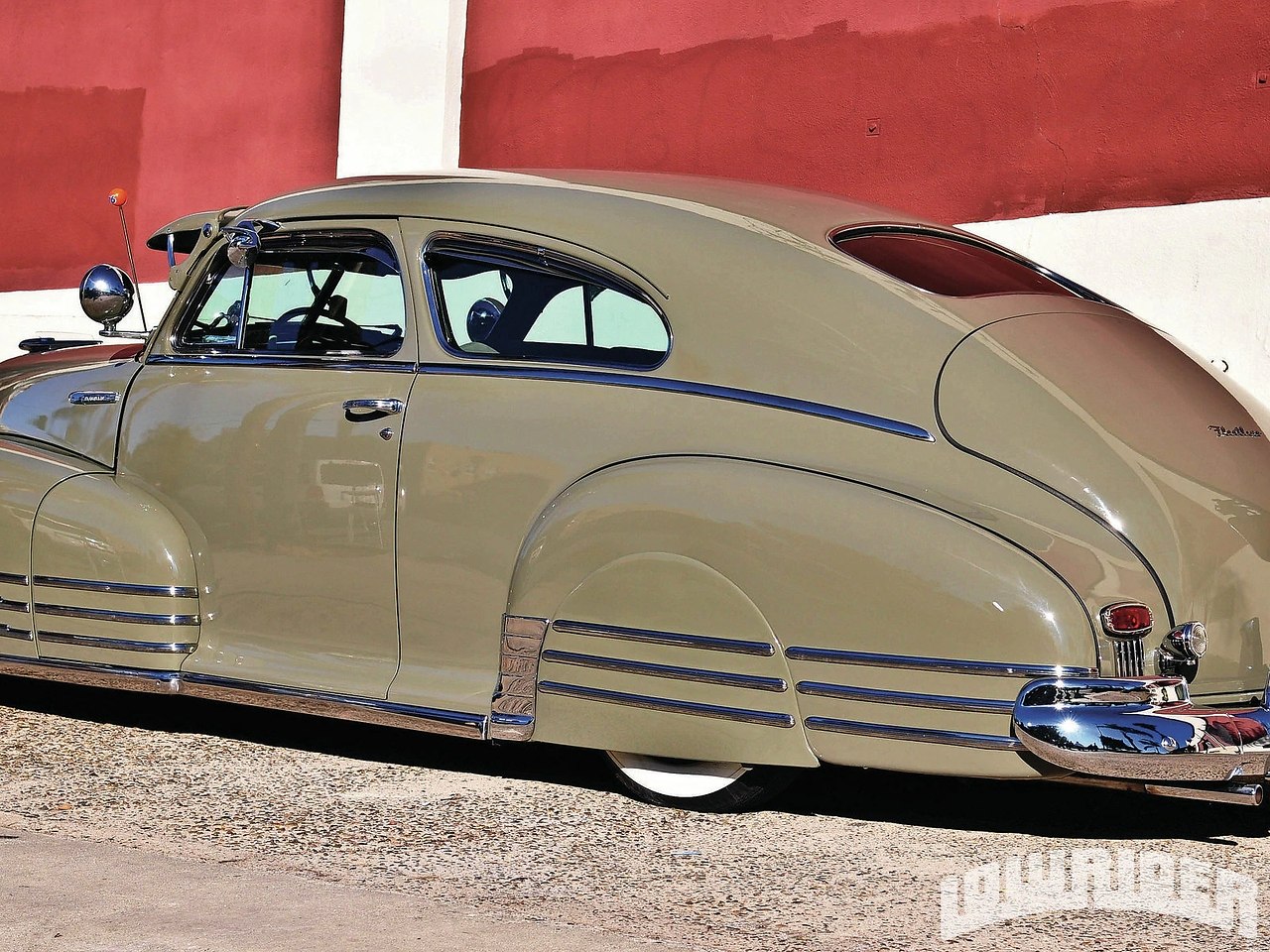 #bomb@autocult #lowrider@autocult #Fleetline@autocult 1948