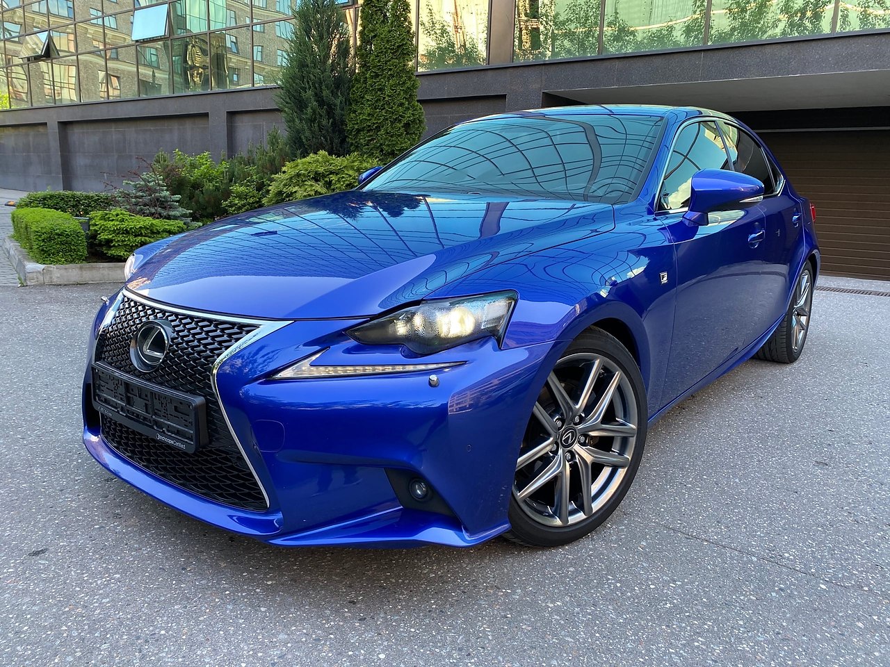 Lexus is250.2014 108000 F SPORT: 1195000      ...