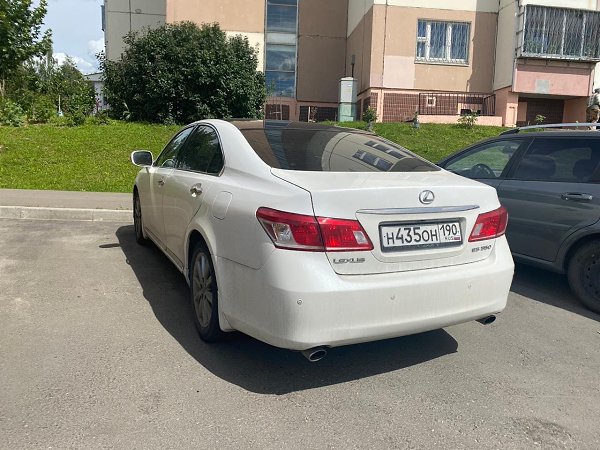 Lexus es350 2011 . 200.000       ... - 3