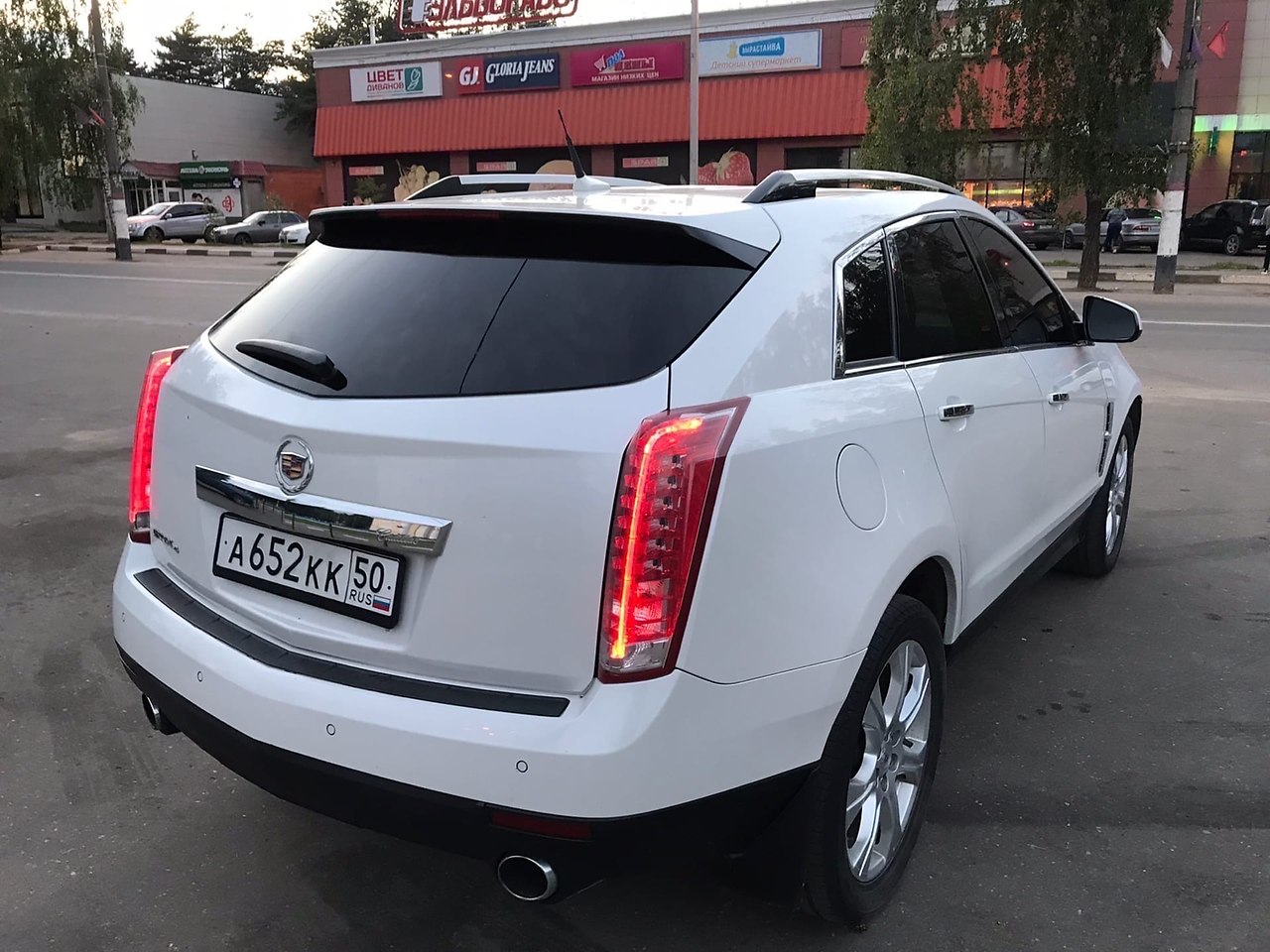 Cadillac SRX 2010 .2 ,   800.       ... - 4