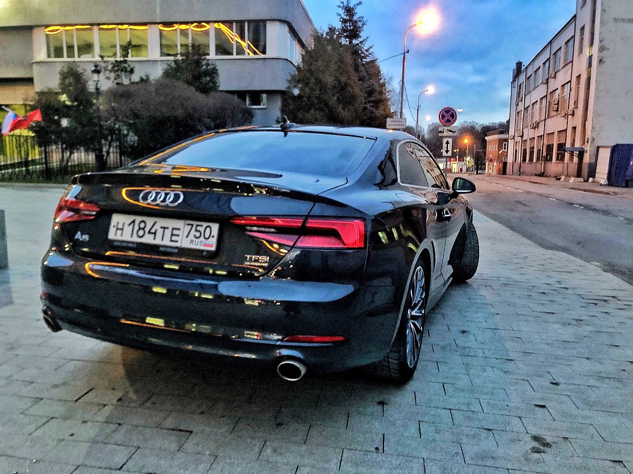 ! Audi A5 TFSI QUATTRO 249. . 2 .  .     2021. ... - 2