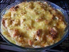 Картофельная запеканка с курицей и сыром (по-французски).Ингредиенты:Картошка – 600г.Лук – ... - 9
