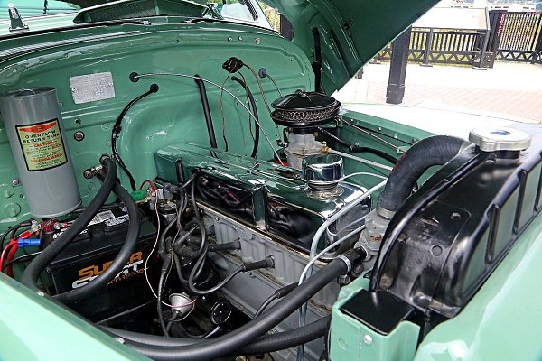 #bomb@autocult #lowrider@autocult #Fleetline@autocult 1948 - 8