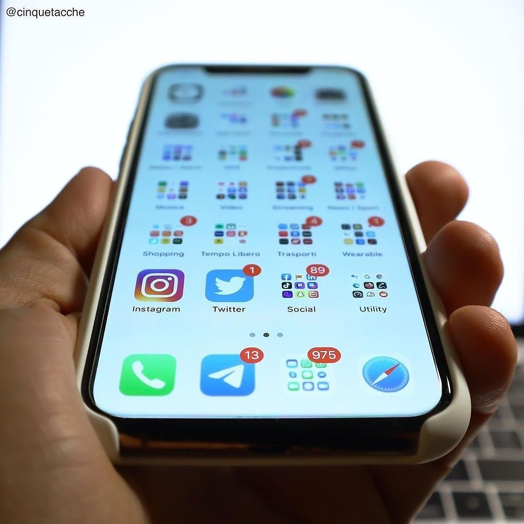 Apple Apps - 24  2020  19:10