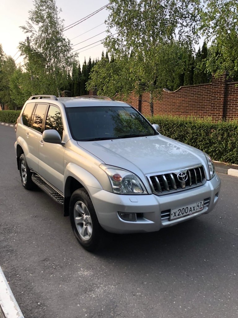  Toyota Land Cruiser Prado 120. - 4.0  249 .. 282 000 .Aoo  ...