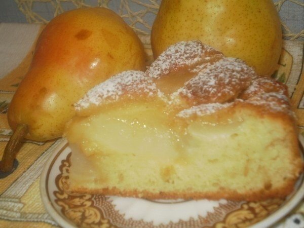 Пирог с грушами на дрожжевом