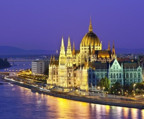 Здание венгерского парламента
