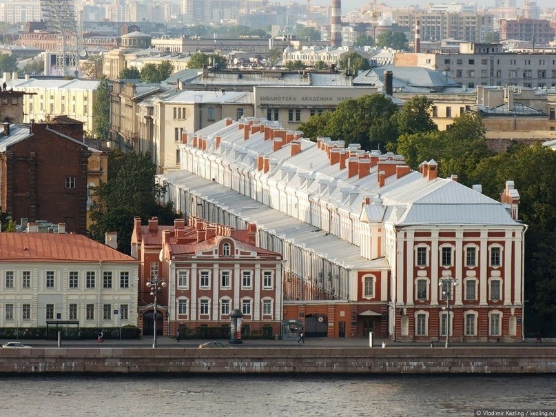 10 красивых зданий Васильевского острова. Васильевский остров задумывался Петром I как центр ...