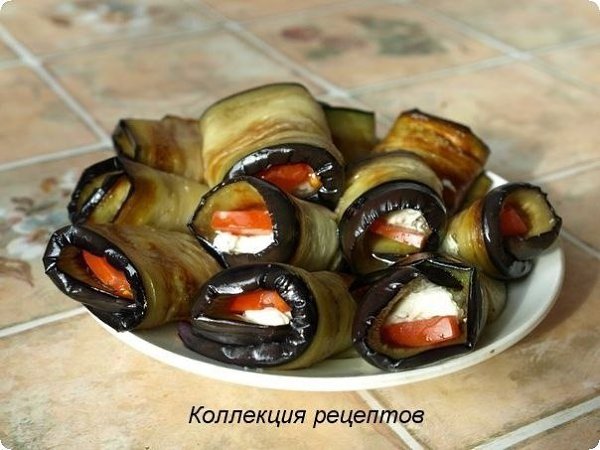 РУЛЕТИКИ ИЗ БАКЛАЖАНОВ С ПОМИДОРАМИ И СЛИВОЧНЫМ СЫРОМ.Состав:2 средних баклажана1 помидор1 упаковка ...