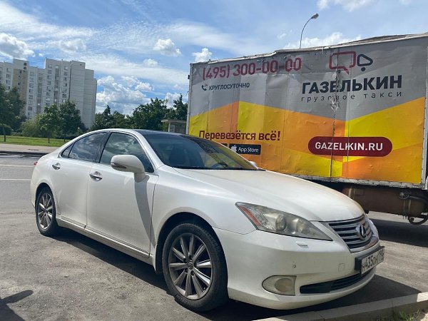 Lexus es350 2011 . 200.000       ...