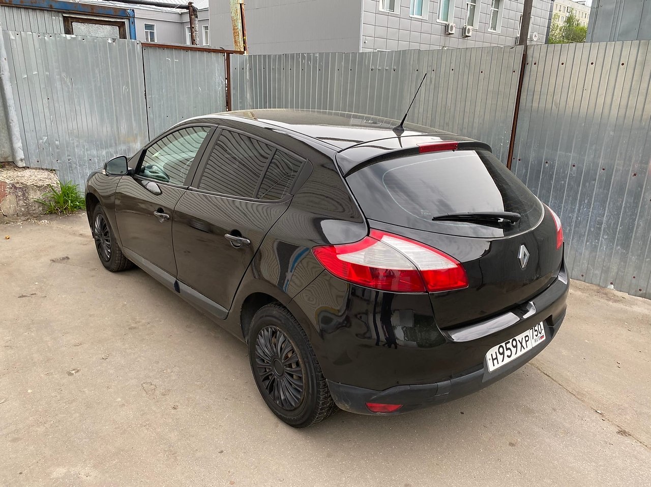 Renault Megane 3.2014  1.6   90        ... - 4