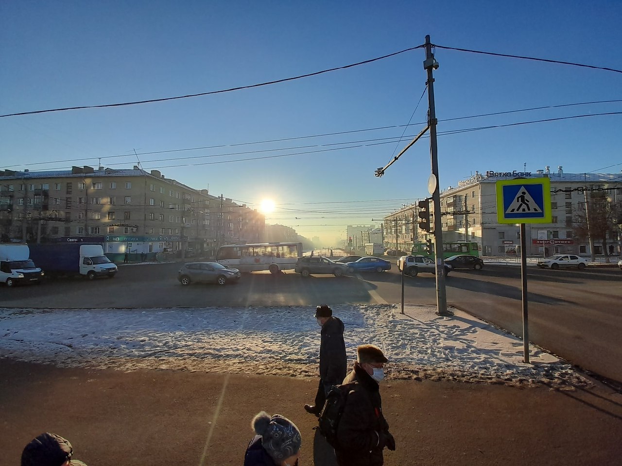 Перекресток октябрьская. Перекресток Октябрьская ул 56 Мурманск.