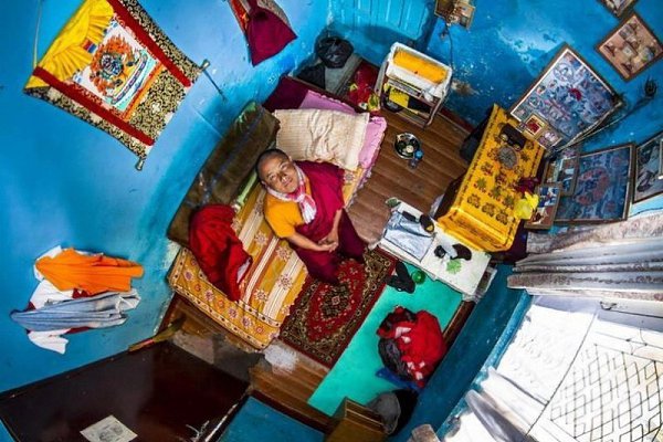 Фотограф показал, как выглядят спальни людей в разных частях света - 2