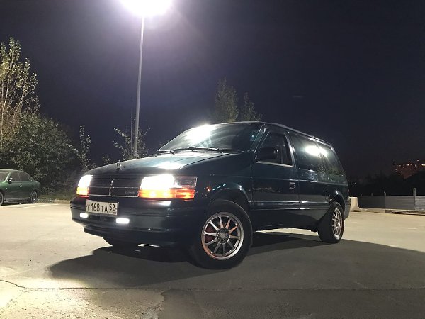 Dodge Caravan 3 литра 1994г. рестайлинг. Под капотом японский 6G72, миллионник. Масло не жрёт, не ... - 2