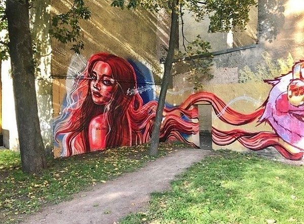 В Петербурге появились граффити, посвященные Олегу Каравайчуку. Яркие работы украшают стены одного ... - 3