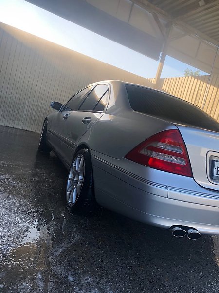 Город: Москва/Наро-Фоминск.Марка: Mercedes-Benz Модель: w203 c180Год: 2002 Цена: 340.000Пробег: ... - 9