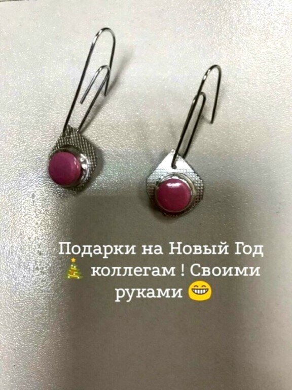 ,     !!)))