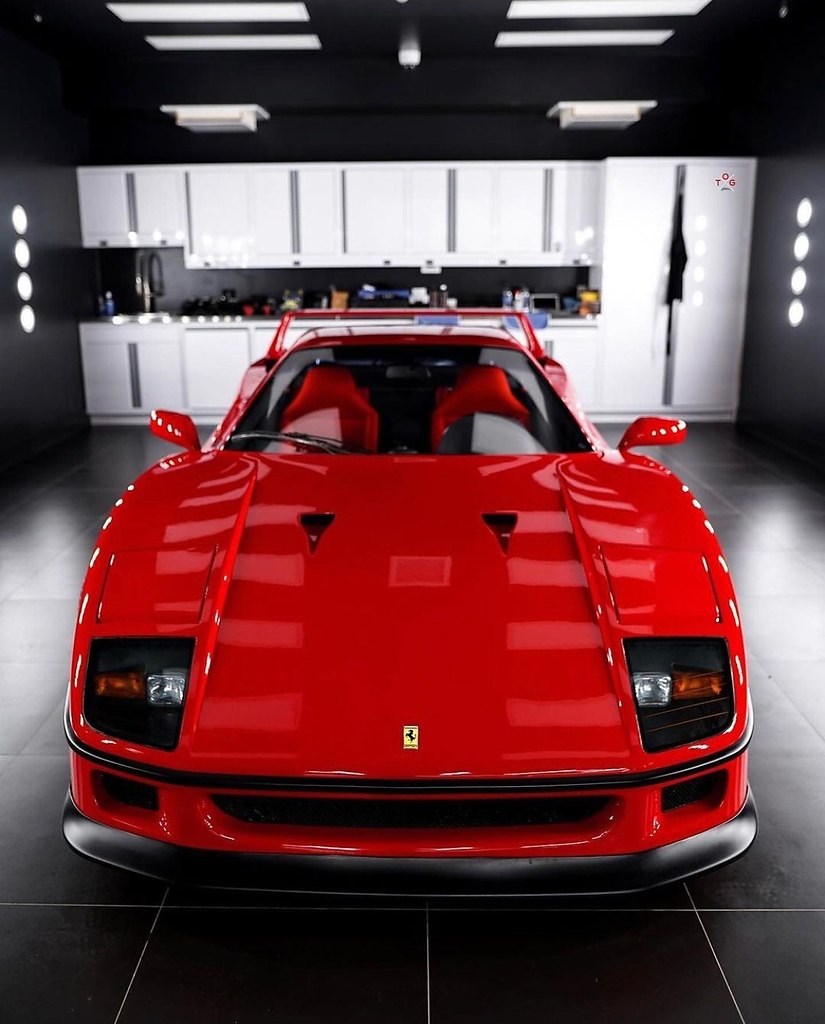 #Ferrari@autocult - 2