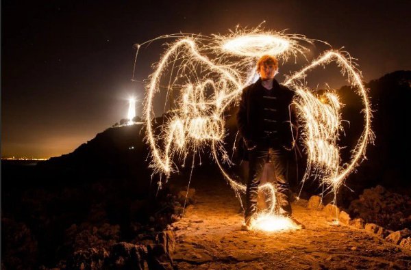 Фотосессии с огнем на длинной выдержке - 8