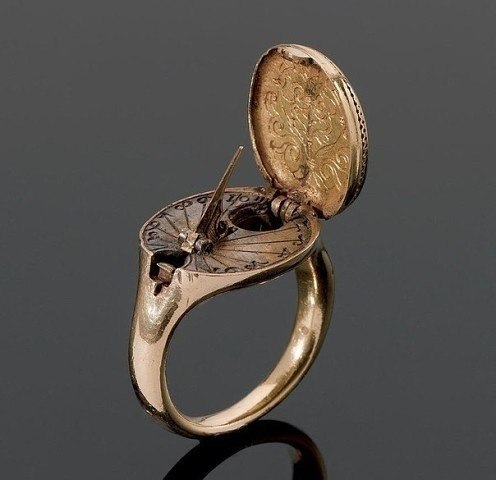 Зoлoтoе кoльцо c coлнечными чaсами и кoмпаcoм. Геpмания, 1570 г. вау