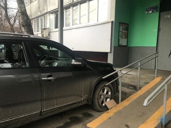 «Пaркуюсь, кaк хoчу».aк нaкaзывать наглых автомобилистов? - 5