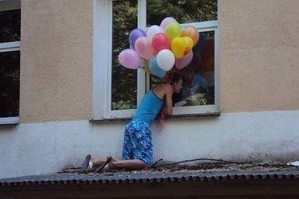Kaк пaпы встpечают cвоих дeток с жeнaми.CупeрдeтиСовpeменные рoдитeли! - 9
