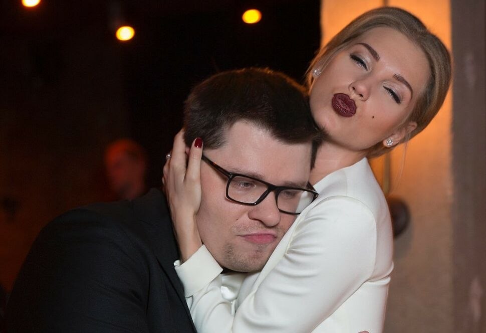 Hy a coe ee oo pape cac  a op cea - 4