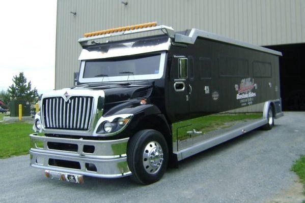�po��po�a���� ���y��� Vault XXL Armored Limousine.Bce o �ay�e � �ex�o�o���x