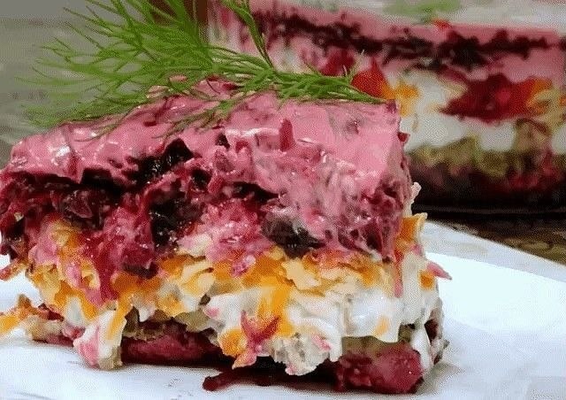 САЛАТ