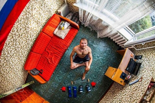 Фотограф показал, как выглядят спальни людей в разных частях света - 5
