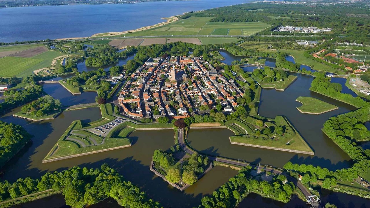  Naarden, .