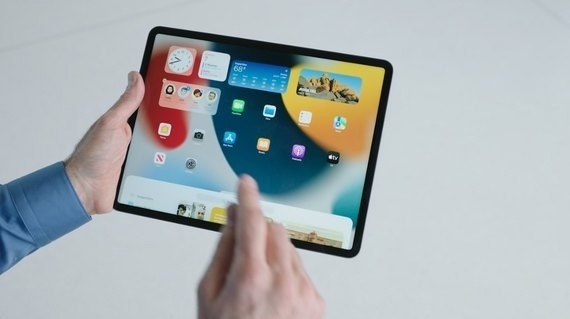  iPadOS 15  WWDC 2021.     .   ...