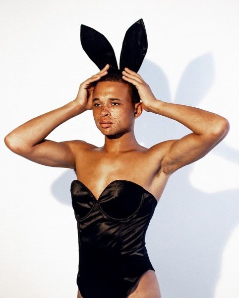 Современные тренды. Пользователи раскритиковали журнал Playboy за пропаганду нездорового образа ... - 6