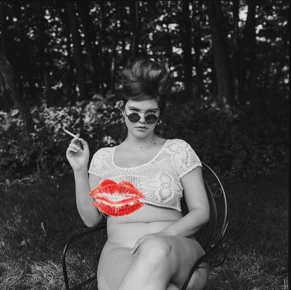 Современные тренды. Пользователи раскритиковали журнал Playboy за пропаганду нездорового образа ... - 3