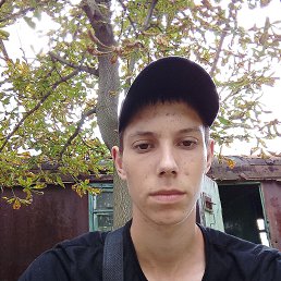 Юрик, 21, Новомосковск
