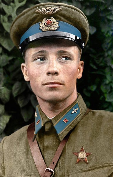 103 года назад, 18 сентября 1918 года, родился Виктор Васильевич Талалихин – советский лётчик, ...