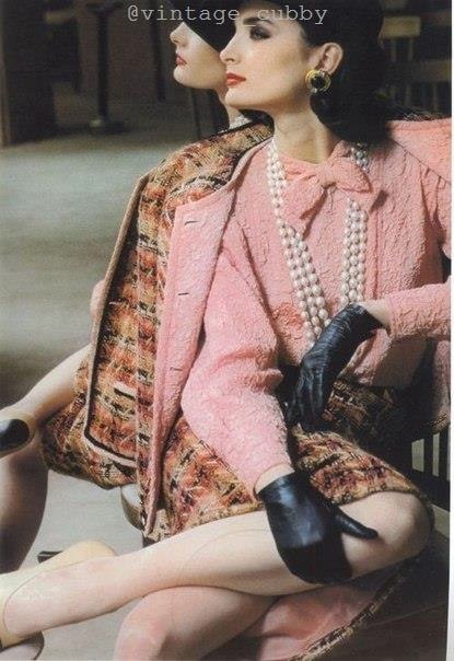 Chanel, 1983 . oo: e o