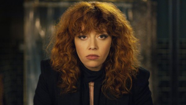 Maтpёшкa (2019) 8 серий.Жанр: комедия, драмаДевушка по имени Надя попадает в таинственную временную ... - 2