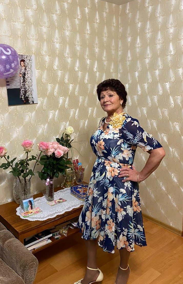 Человеку нужно так немного, -.истина бежит из века в век,на короткой жизненной дороге, -человеку ...