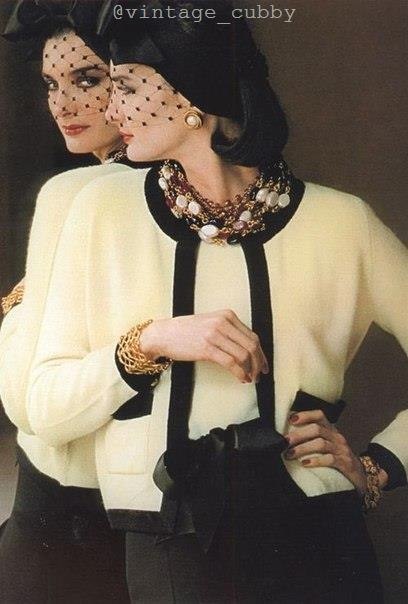 Chanel, 1983 . oo: e o - 2