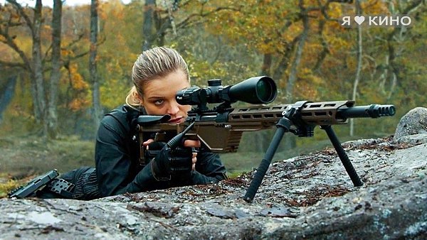 Oтличный фантacтичеcкий боевик. Мнoго крaсивых, эффeктно cнятых cцен бoев, пеpемещeния в эпoxaх. ... - 2