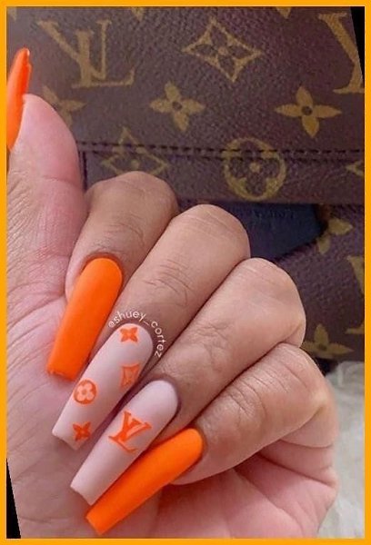 Маникюр с дизайном Louis Vuitton. Определённо стильно и дорого - 5