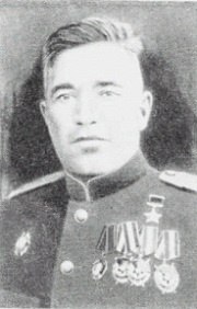 Виноградов Иван Никифорович.Командир эскадрильи 235-го штурмового авиационного полка 264-й штурмовой ...