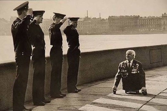 Одно мгновение из жизни... Эта фотография часто появляется на «просторах» всемирной паутины. Всегда ...