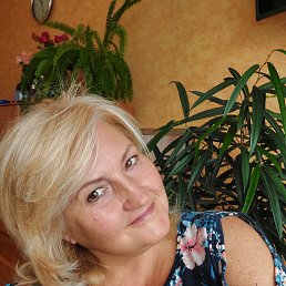 Ausra, 49, ʸ