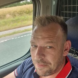 Lars, �������, 52 ����