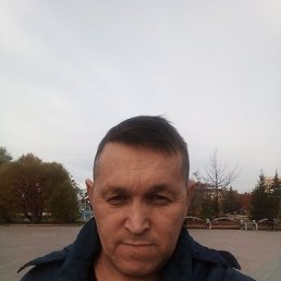 Radmir, 51, 