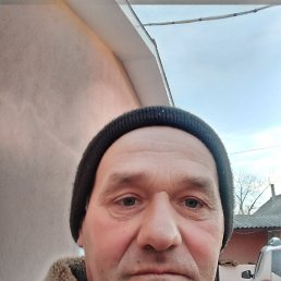  Dumitru, , 47  -  2  2023