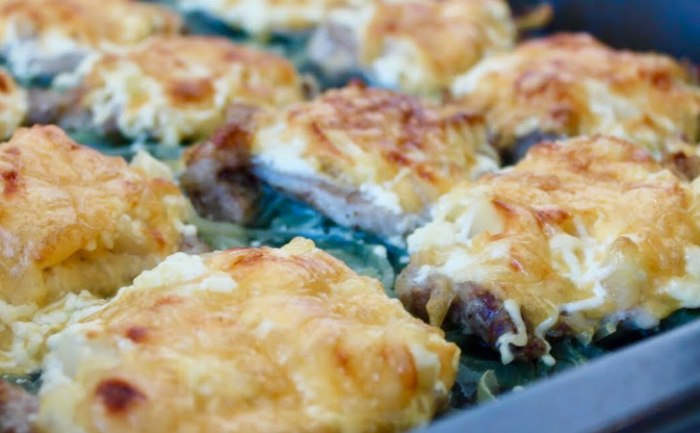 Мясо по-французски. Рецепт, по которому получается всегда сочно.Привычное многим мясо по-французски ...
